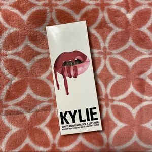 Kylie Cosmetics Matte Liquid Lipstick in Kristen